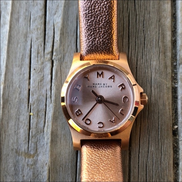 Marc Jacobs Watch - Picture 2 of 11